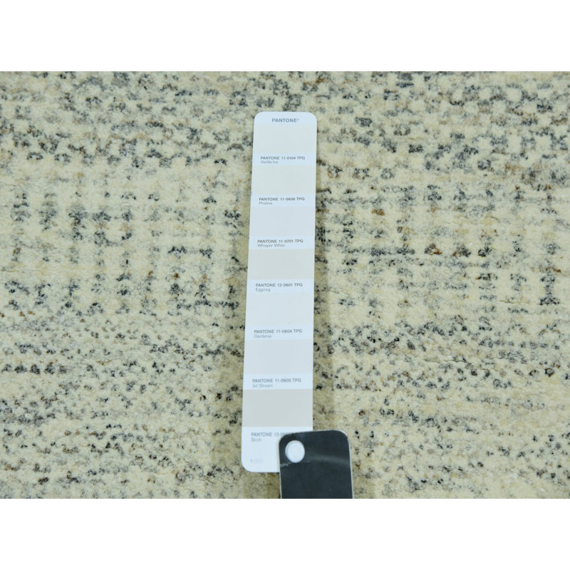 Tapis oriental blanc en laine noué à la main 2 pi 7 po x 10 pi 1 po A97FCF56CA944C1BB1F50A684CE774AB
