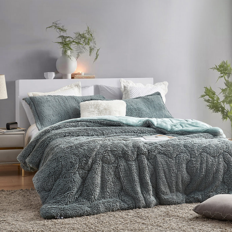 Puts This To Sleep Coma Inducer Plush Oversized Comforter Set, Twin XL Comforter + 1 Standard Sham, Green