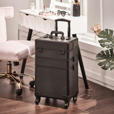 Travel Case + Locking