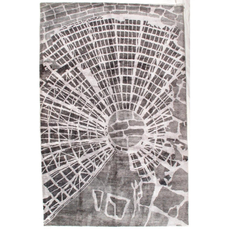 Silk Abstract Area Rug in Gray