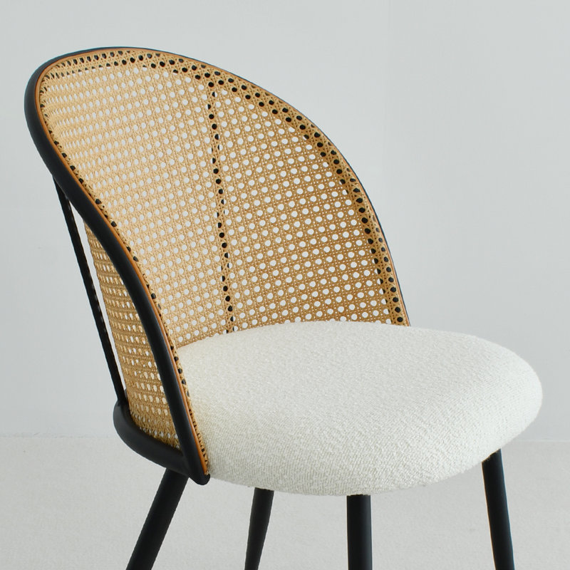 Chaise d'appoint rembourrée en rotin Atwater, Beige