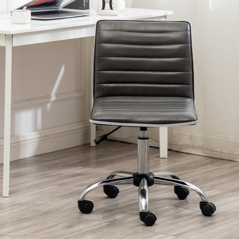 Chaise de travail en similicuir