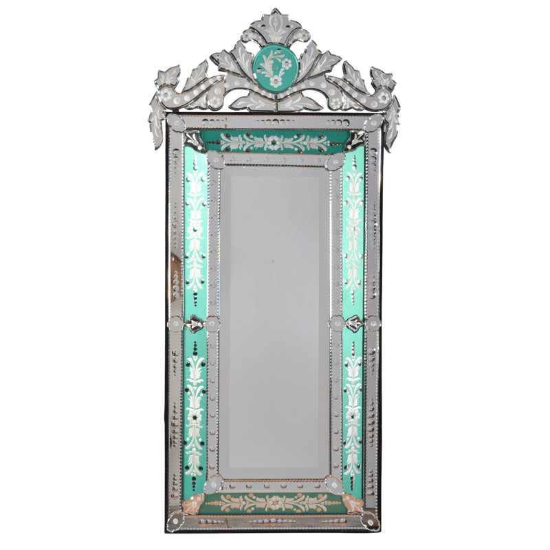 Miroir saisissant de style vénitien avec bordure en écume de mer mesurant 47,24 po de hauteur