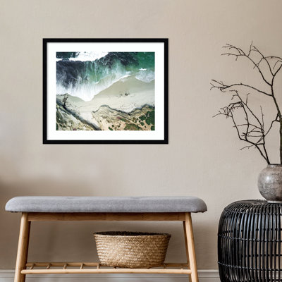 «La Jolla Curves» par Rachel Dowd, reproduction d'art encadrée