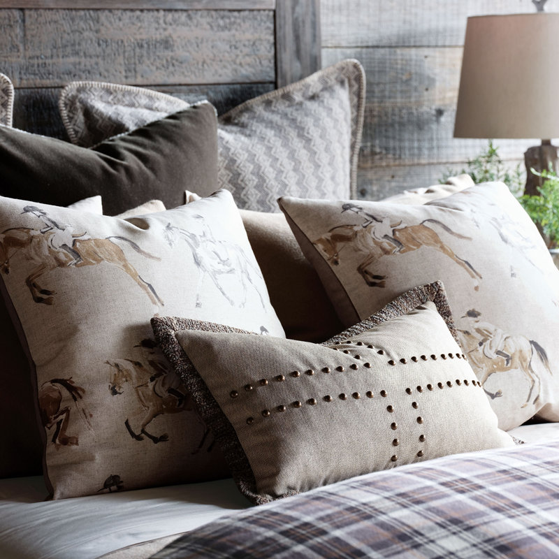 Reign Lumbar Pillow Cover & Insert