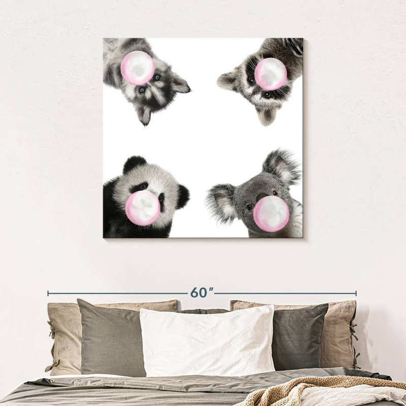 Drôles d'animaux à fourrure sur toile, H 39 po x l 39 po x P 1,25 po