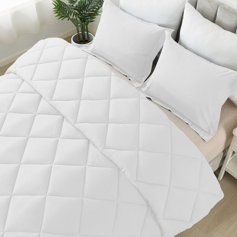 Diamond lattice three-piece Comforter Set, King Comforter + 2 King Shams, White