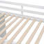 Lit mezzanine en bois avec armoires encastrées, armoires et tiroirs