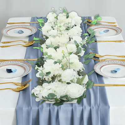 Rangée de fleurs artificielles pour mariage à domicile