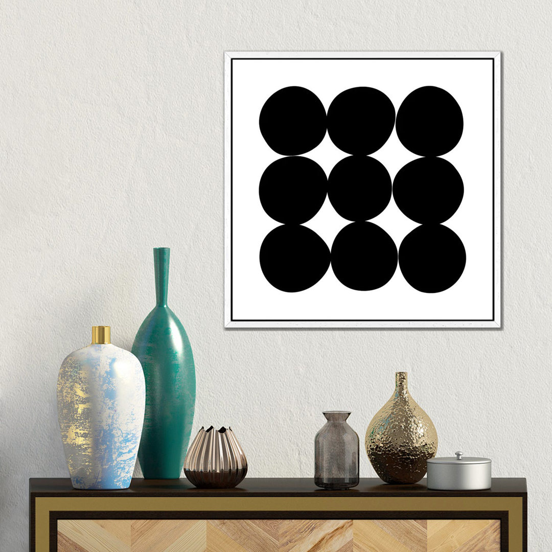 Black+White Dot Gallery Wall II von The Maisey Design Shop - Galerie-verpackte Leinwand Giclée auf Leinwand