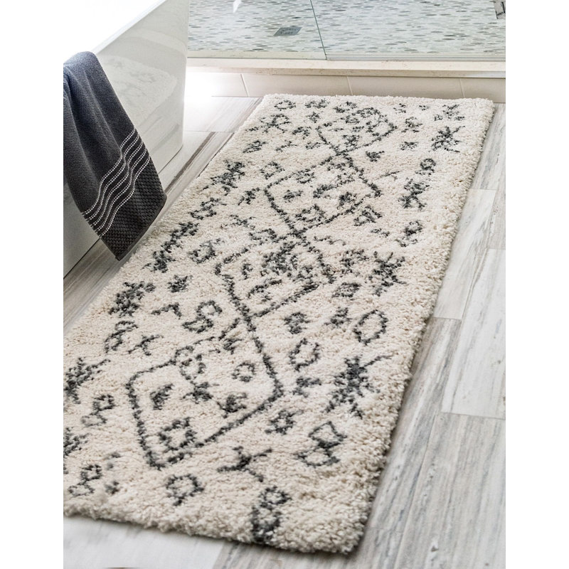 Walsenburg Oriental Indoor Rug, Runner 2'7" x 6'