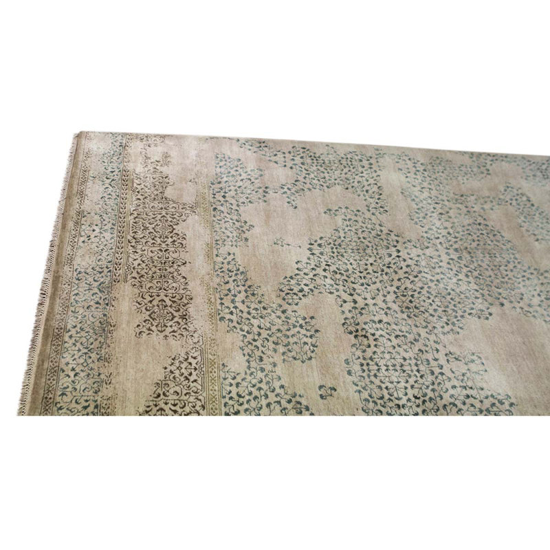 Abstract Area Rug in Ivory