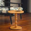 Table d'appoint ronde avec plateau en panneau de fibres à densité moyenne