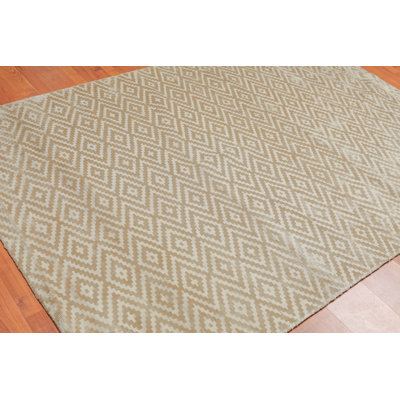 Tapis beige touffeté fait main Delp