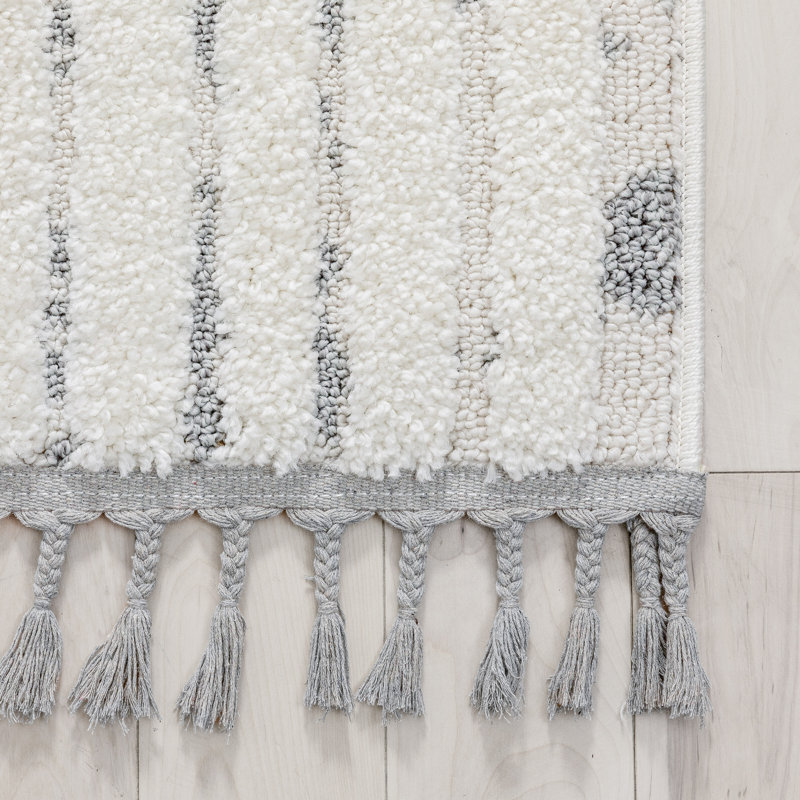 Salem Gianna Gray and Cream Geometric High-Low Area Rug