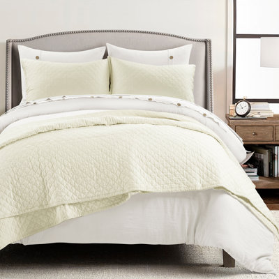Lush Decor Belgian Flax Linen Blend Quilt Set