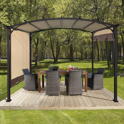 11 pi. L 9 pi. Pergola en métal avec auvent