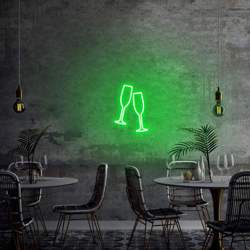 Bande d'éclairage flexible à DEL néon, vert - IP67 imperméable, 13,8 x 10,2 x 0,8 pouces | Adaptateur 12V DC, 20,16 Watts, 12V 2A inclus | Gabarit en mousse de PVC, système de suspension murale intégré | Parfait pour la décoration intérieure et les fêtes