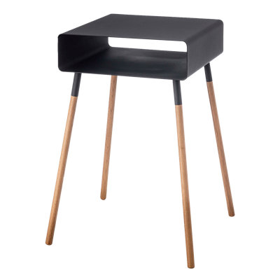 Grande table d'appoint Yamazaki Home avec tablette de rangement, table de chevet rectangulaire, acier et bois