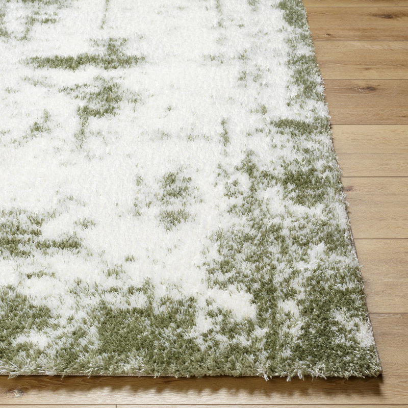 Bobbie-Lee Machine Woven Polyester Area Rug in Green/Ivory, Rectangle 6'7" x 9'