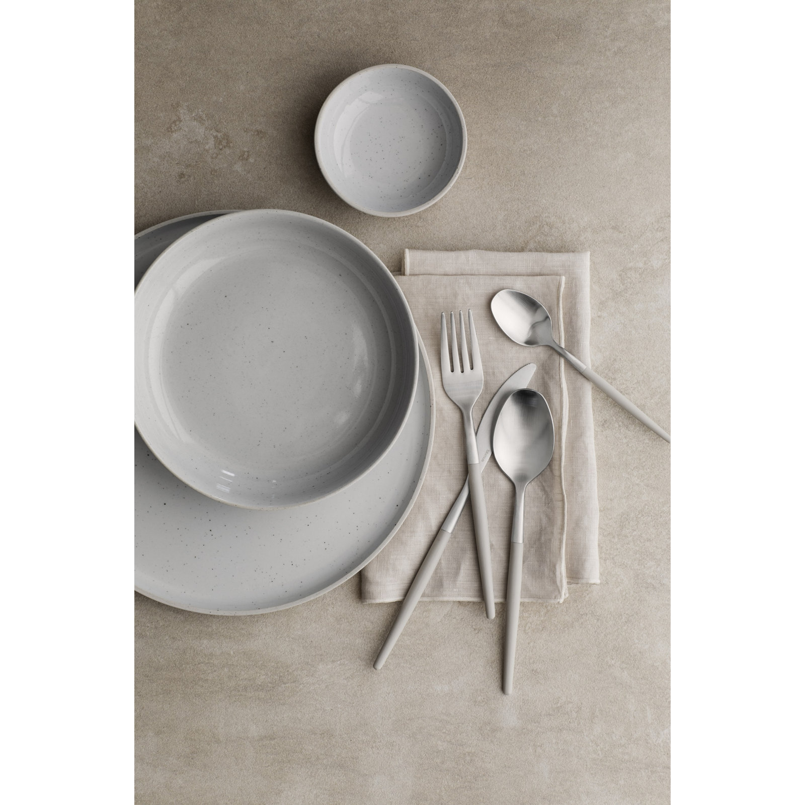 SABLO Ceramic Salad Bowl, 2.96"H x 11.03"W x 11.03"D, Beige/Gray