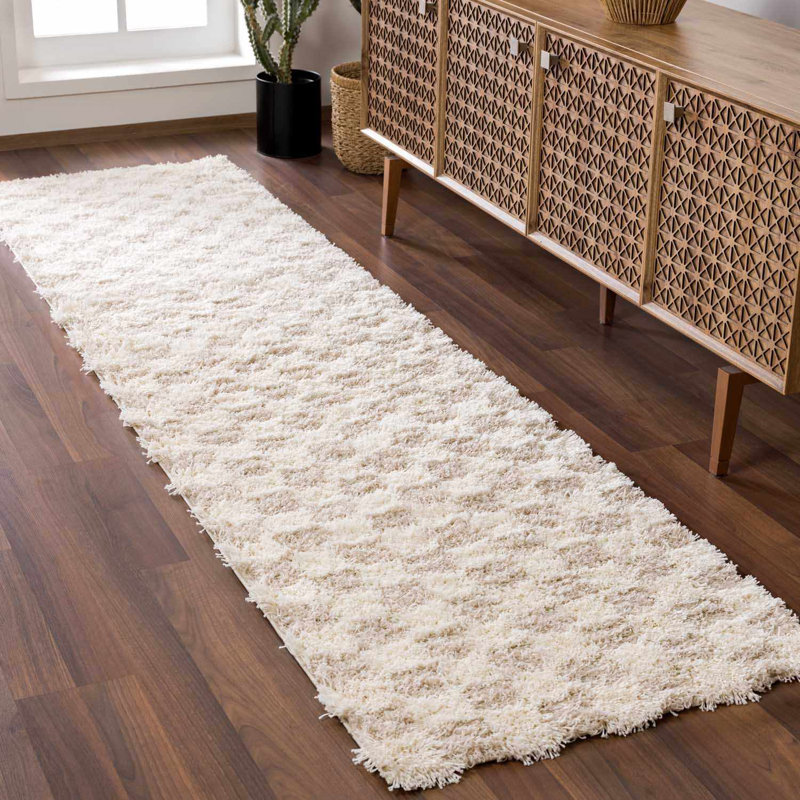 Tapis beige à poils longs Atiran, Tapis de couloir 2 pi 7 po x 10 pi