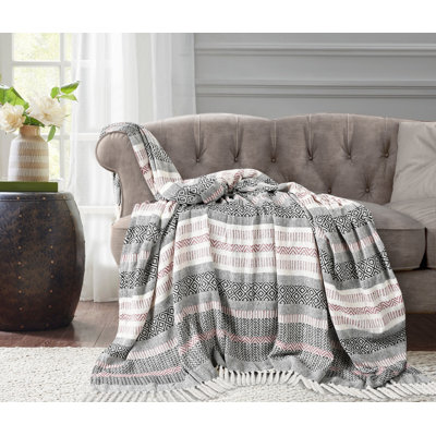 Blakesburg Throw Blanket