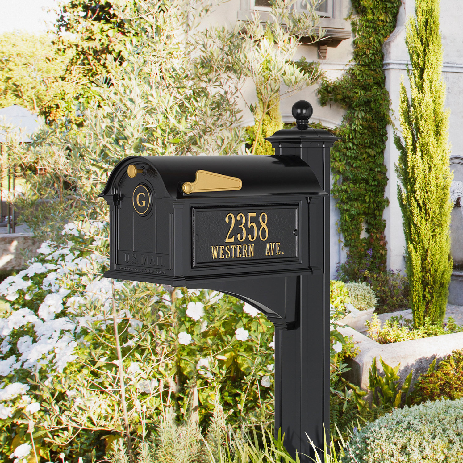Balmoral Post-Mounted Mailbox, Black, Yes