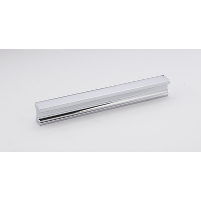 Linear 6" Center to Center Finger pull