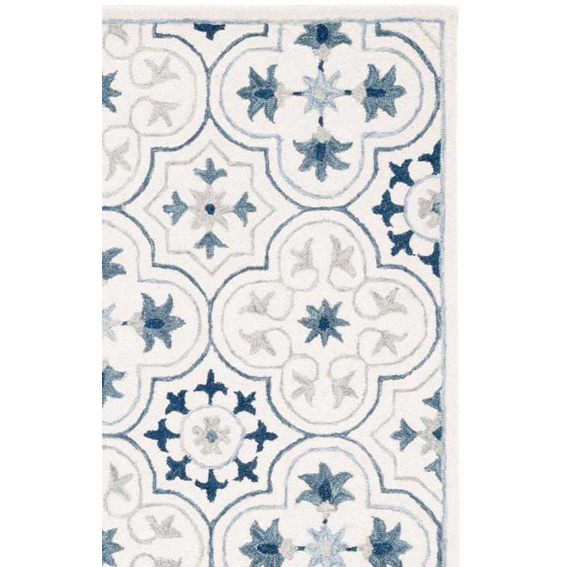 Cendy Micro-Loop Hand Tufted Wool/Cotton Floral Rug in Blue/Ivory, Rectangle 5' x 8'