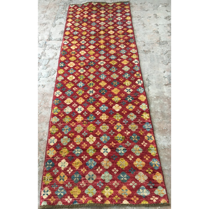 Ruby Run Modern 2'7" x 8'