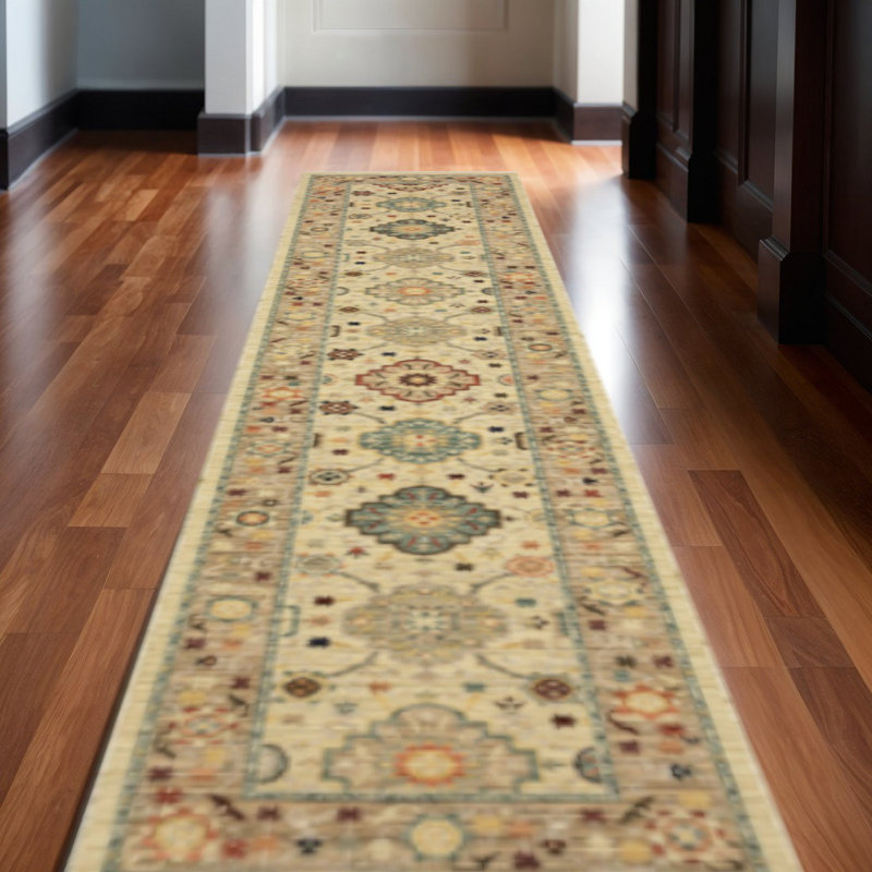 Tapis de couloir oriental beige tissé à la machine 2 pi x 10 pi avec frange