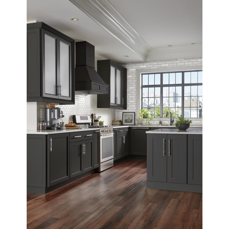 Clarence Bar pull, Polished Chrome, 6 5/16" Center to Center