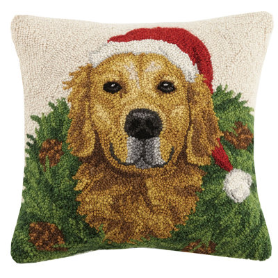 Golden Retriever with Wreath Wool Hook Pillow
