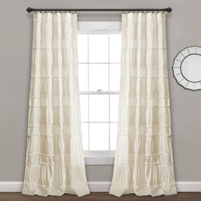 Paire de rideaux semi-transparents avec passe-tringle 
