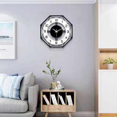 Dimitricus Metal Wall Clock