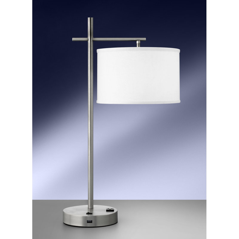 Lampe de table argentée 26 "avec prise USB et prise innover Group