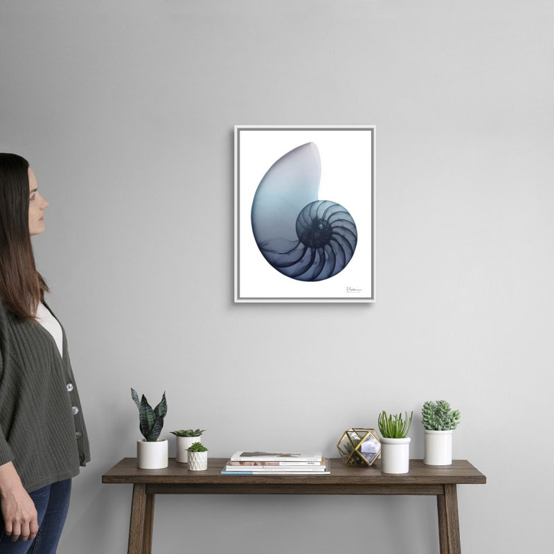 « Lavender Snail 4 » par Albert Koetsier, reproduction d’art sur toile, H 22 po x l 18 po x P 1,75 po, Cadre blanc