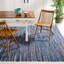 Tapis bleu abstrait en coton tissé à plat Feliciano-878381309