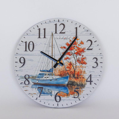 Horloge murale voilier sur un lac