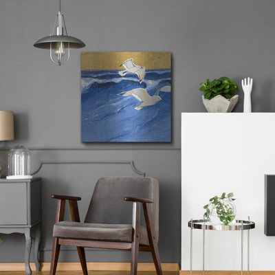 Highland Dunes «Seagulls with Gold Sky 3» par Shirley Novak, art mural en métal