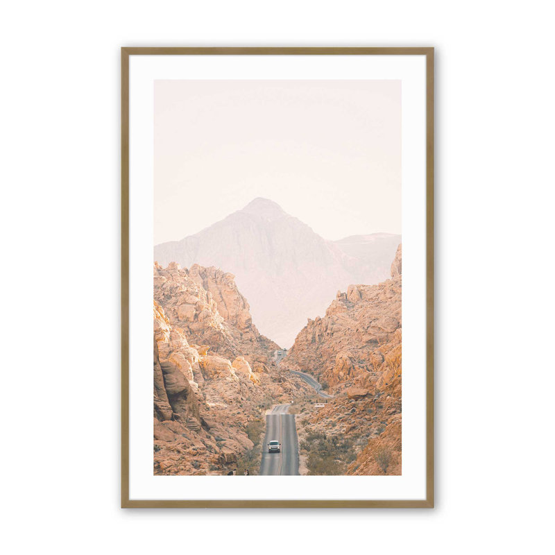 Impression de canyons ensoleillés, Cadre doré brossé, H 37,25 po x l 25,25 po x P 1,25 po