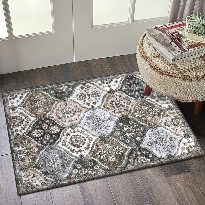 Seyran Washable Indoor Rug, Rectangle 2' x 3'