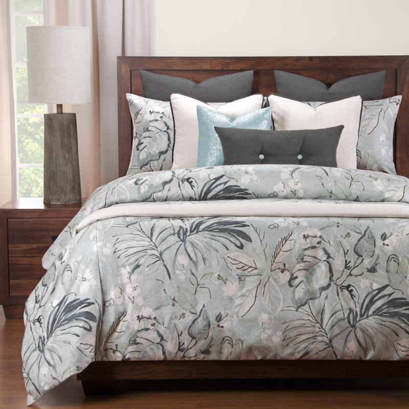 Serenity Coastal Polyester Floral Duvet Cover, Queen
