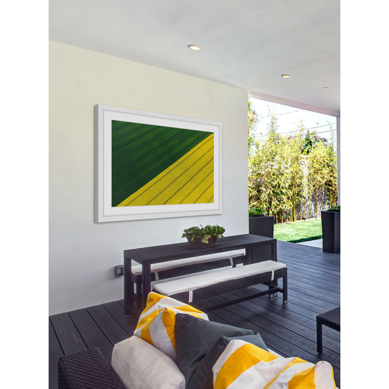 «Green And Yellow Crops», reproduction d'art encadrée, H 20 po x l 30 po x P 1,5 po