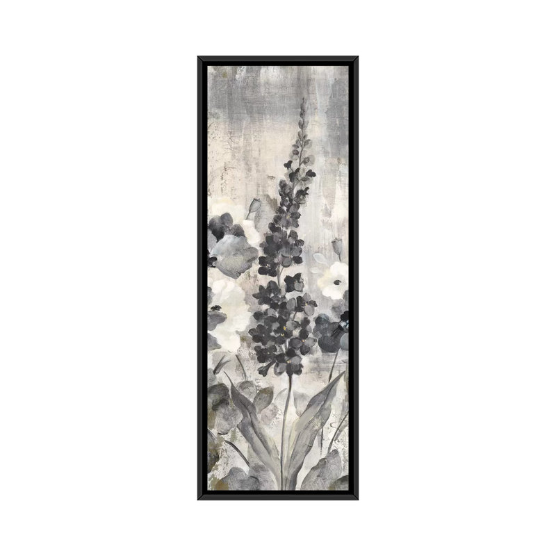 «Crystal Raindrops Panel III, Black & White» par Silvia Vassileva, impression sur toile, H 48 po x l 16 po x P 1,5 po