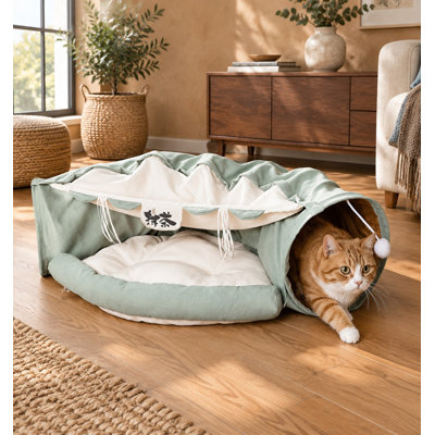 Un coussin moelleux pliable et lavable, une balle en peluche et un tube de roue d'exercice se combinent dans ce nid de lit de chat / lapin pour les chiots, les lapins, les chatons et les furets.