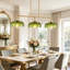 Luminaire suspendu en verre vert de 42 pouces pour îlot de cuisine, lustre linéaire en laiton à 3 lumières avec cadre doré et luminaire de style campagnard moderne de style Mid-Century pour bar de salle à manger