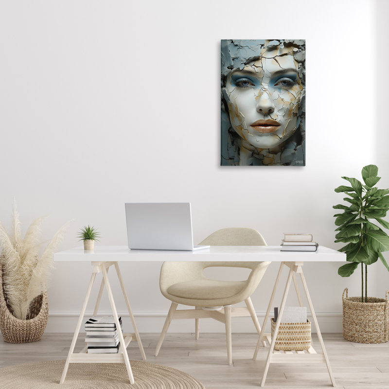 «Cracked Face Abstraction» par Roozbeh Bahramali, H 30 po x l 20 po