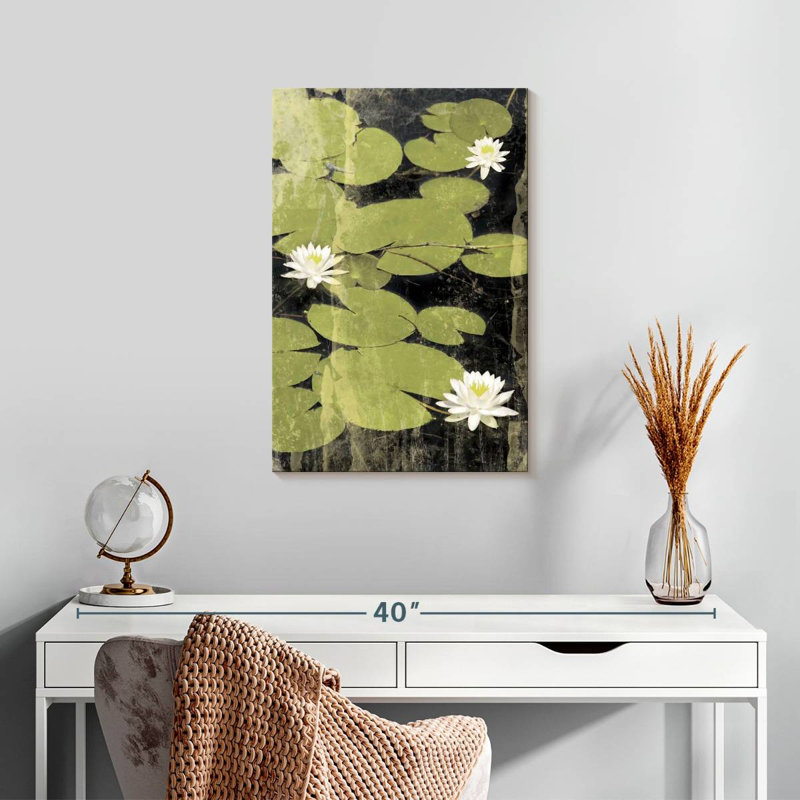 Harnek Pond Blossoms, H 24 po x l 16 po